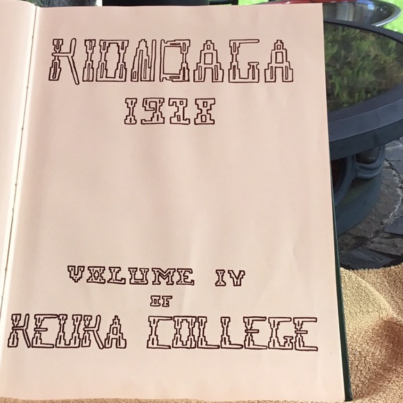 Keuka College “Kiondaga” Yearbook from 1928 - good condition - Picture 2 of 10